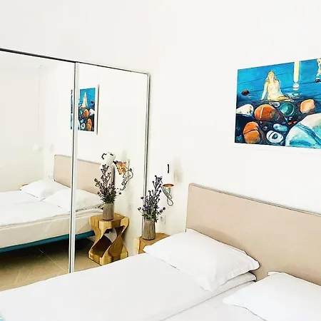 Отель Friends Family Лозенец