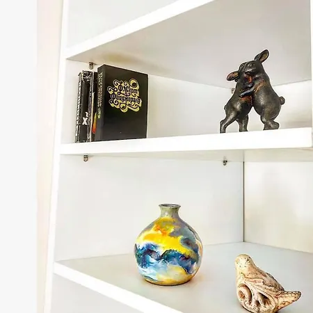 Отель Friends Family *