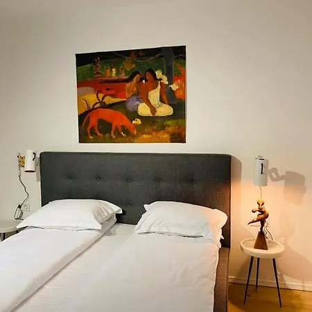 Otel Friends Family *