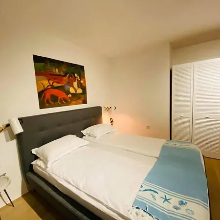 Otel Friends Family *